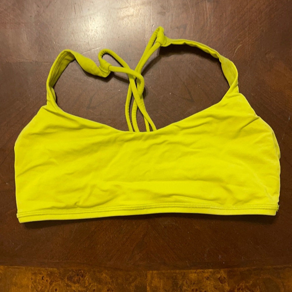Lululemon Free To Be Sports Bra - size 8